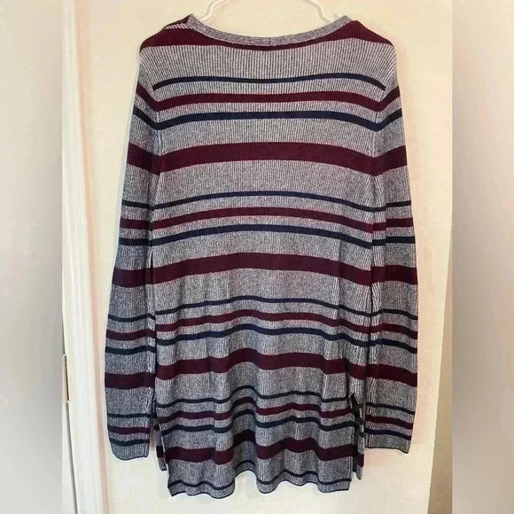 Two by Vince Camuto Red and Blue Scoop V neck Long Knit Sweater Womens Sz Medium - Picture 7 of 7